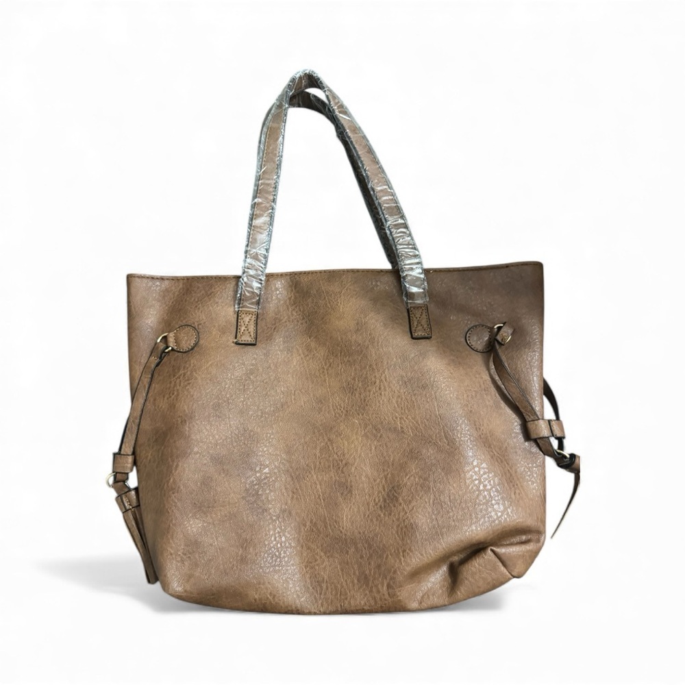 Chic Tan Tote Bag